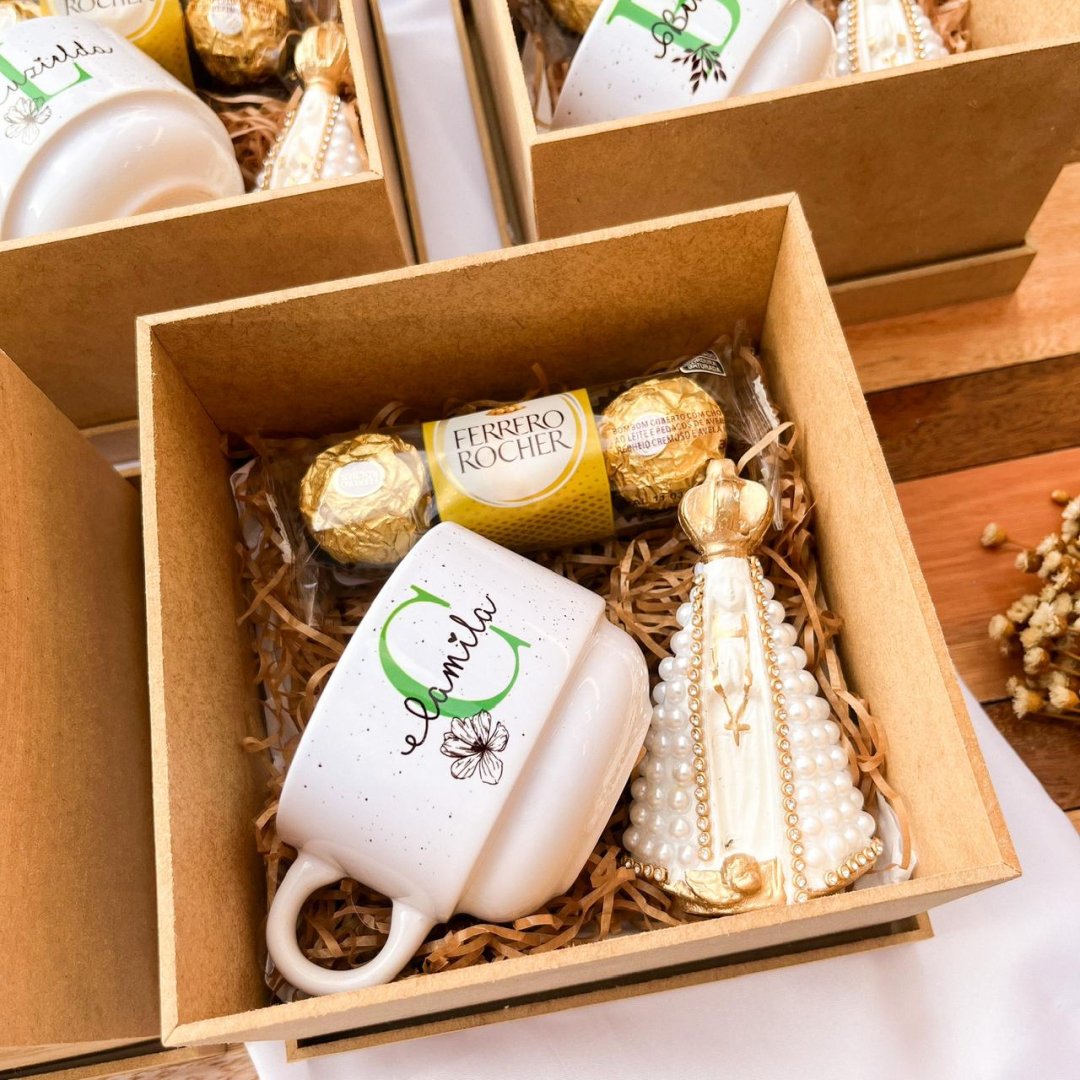 Kit xícara + santa + ferrero