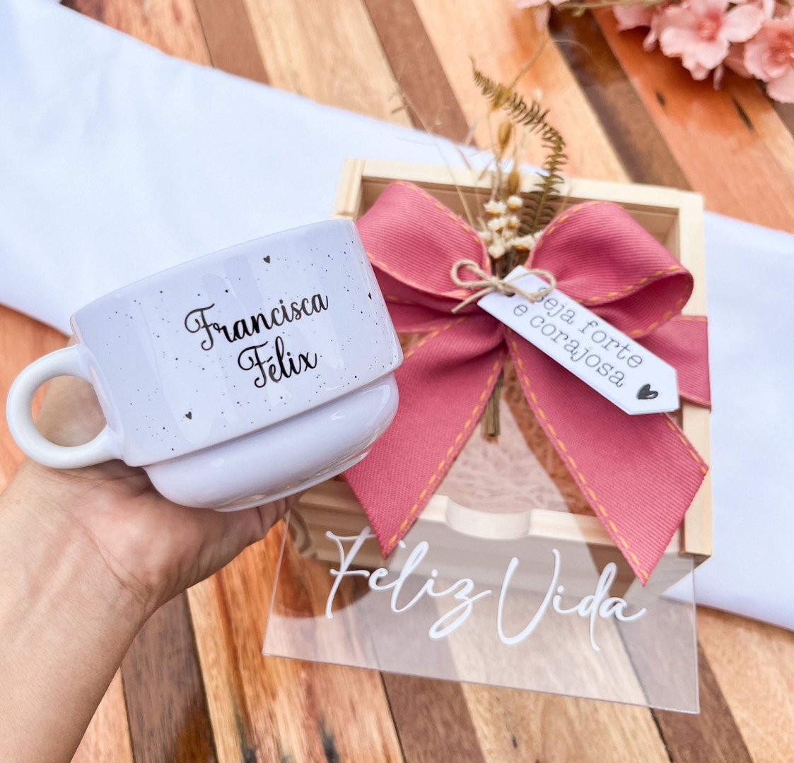 Kit Xícara na caixa de pinus personalizada